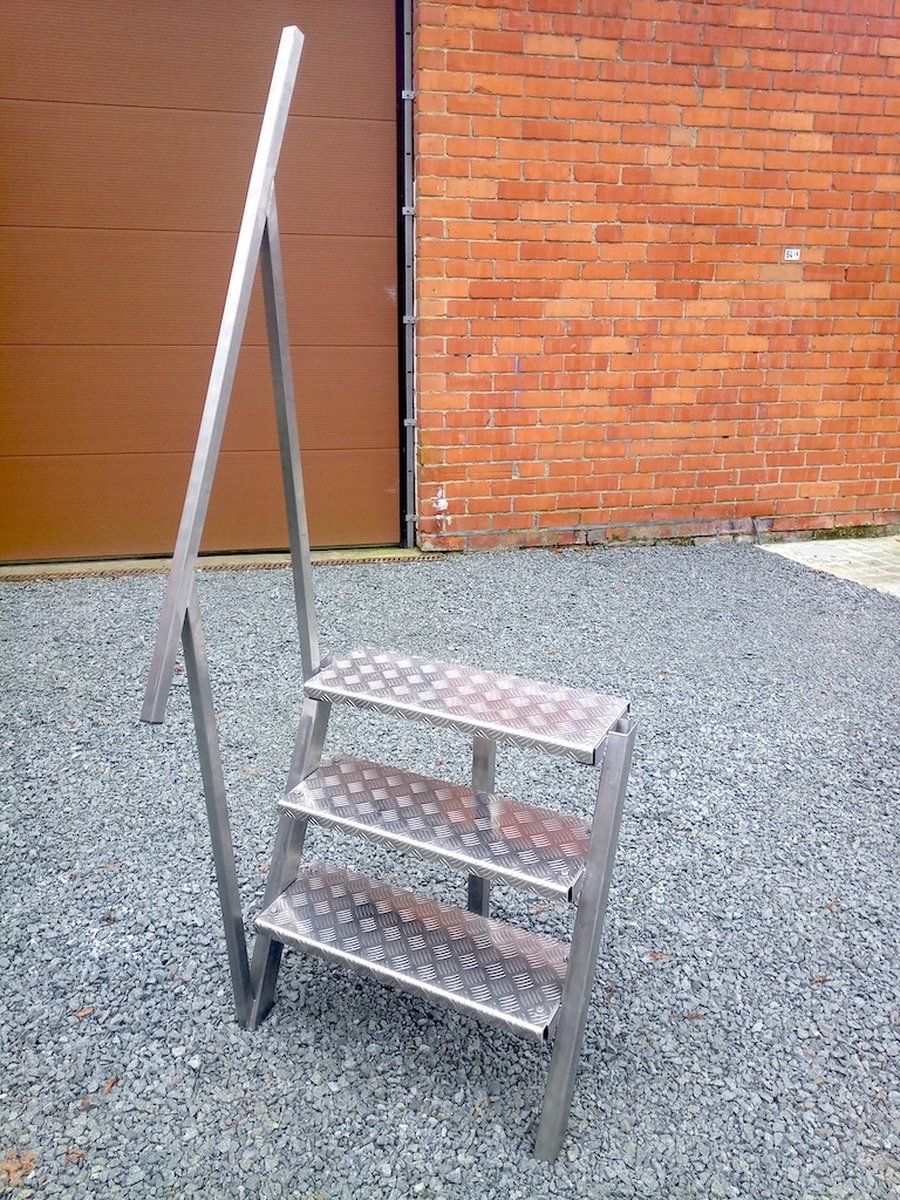 Inox trap met aluminium treden